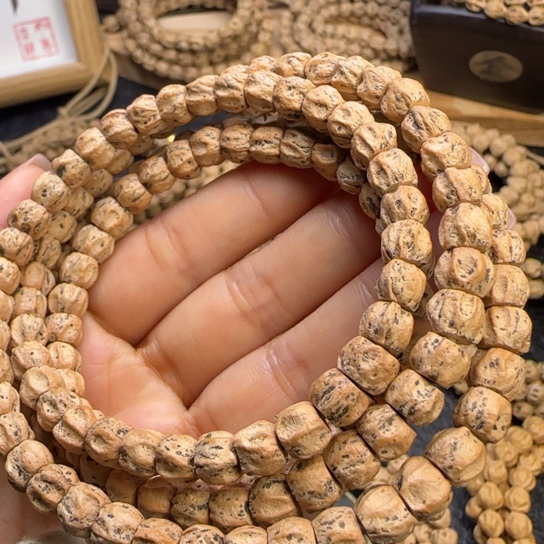 柏香籽/百香籽吊坠