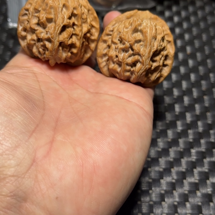 吊坠文玩核桃苹果园