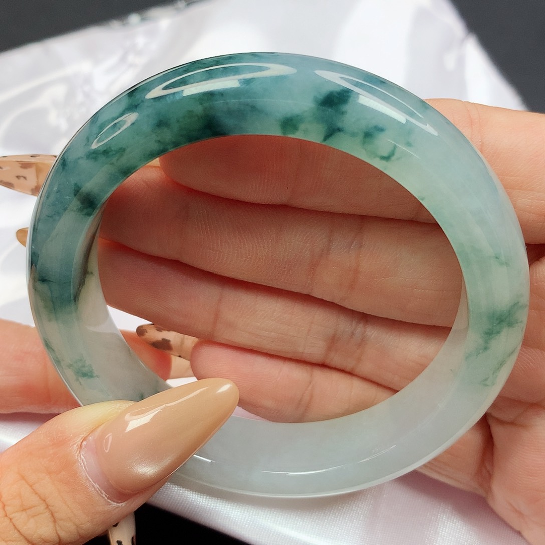 未镶嵌手镯翡翠18