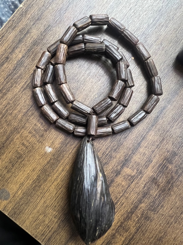 B139龙二文玩成品木串