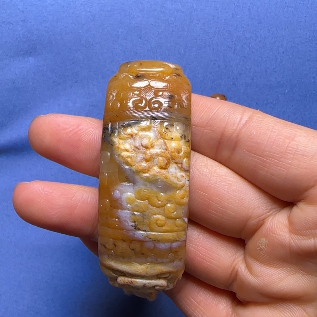 实***高和田玉未镶嵌颈饰