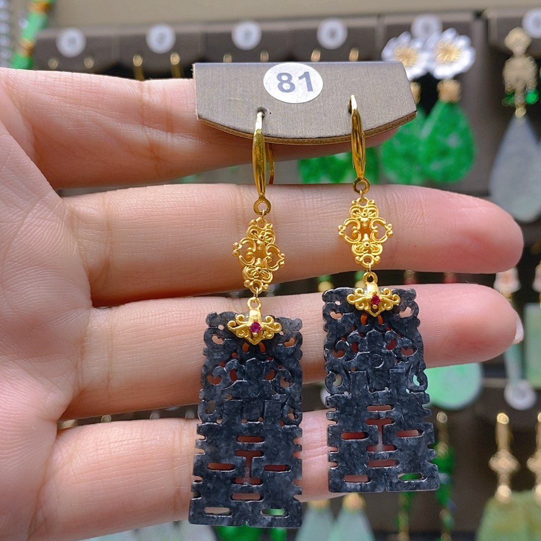 未镶嵌翡翠耳饰翡翠