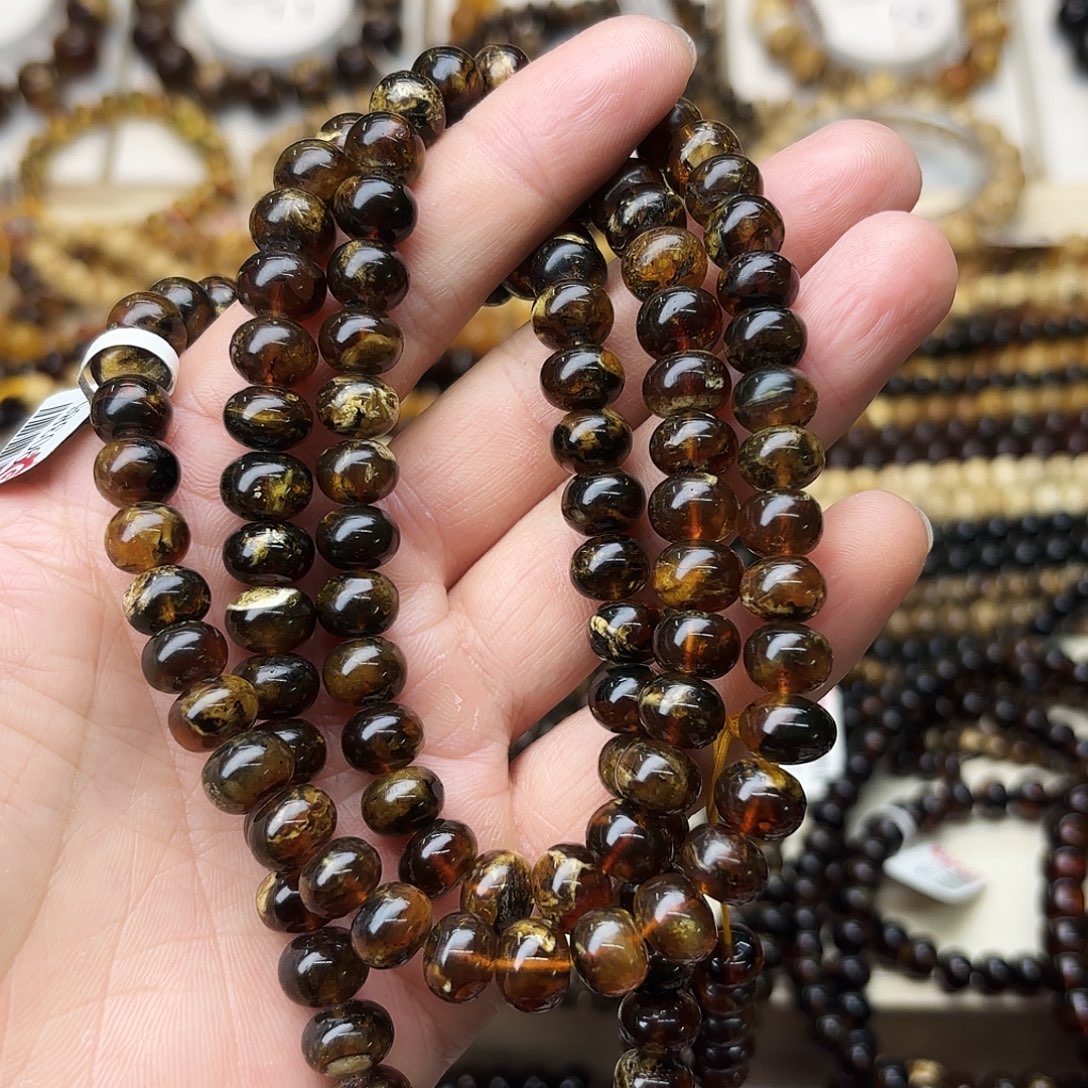 月***圆琥珀未镶嵌裸石九90386