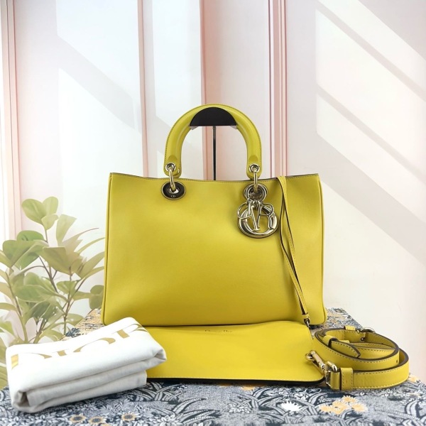 包包/迪奥/95新/250208QR0008