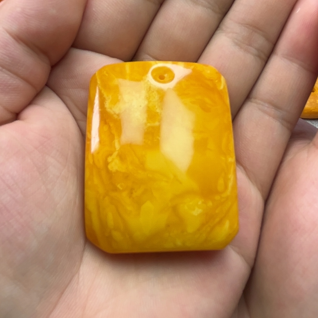 琥珀吊坠(不含链)未镶嵌