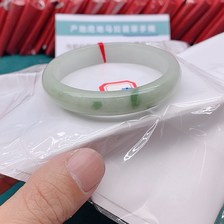 翡翠手镯未镶嵌袅*A1444444444