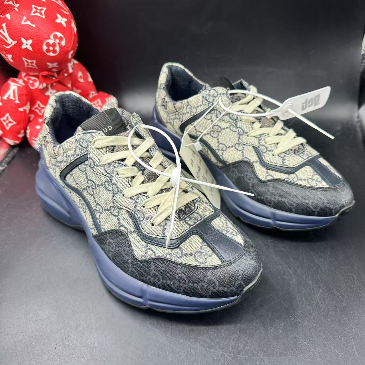 95新 GUCCI/古驰 男藏蓝老花休闲时尚舒适老爹鞋40.5欧码ddm1921