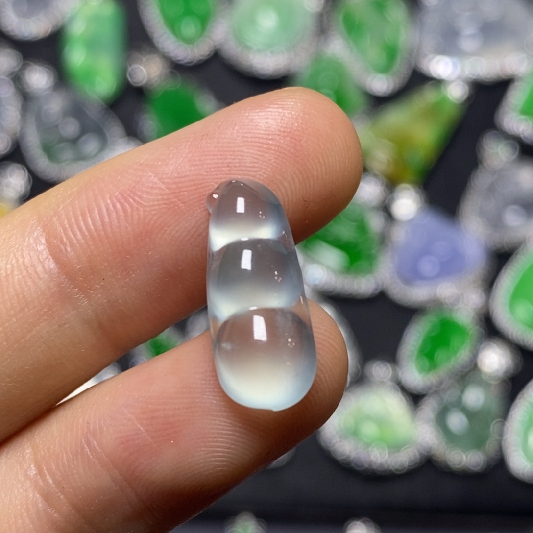 翡翠吊坠(不含链)未镶嵌福豆