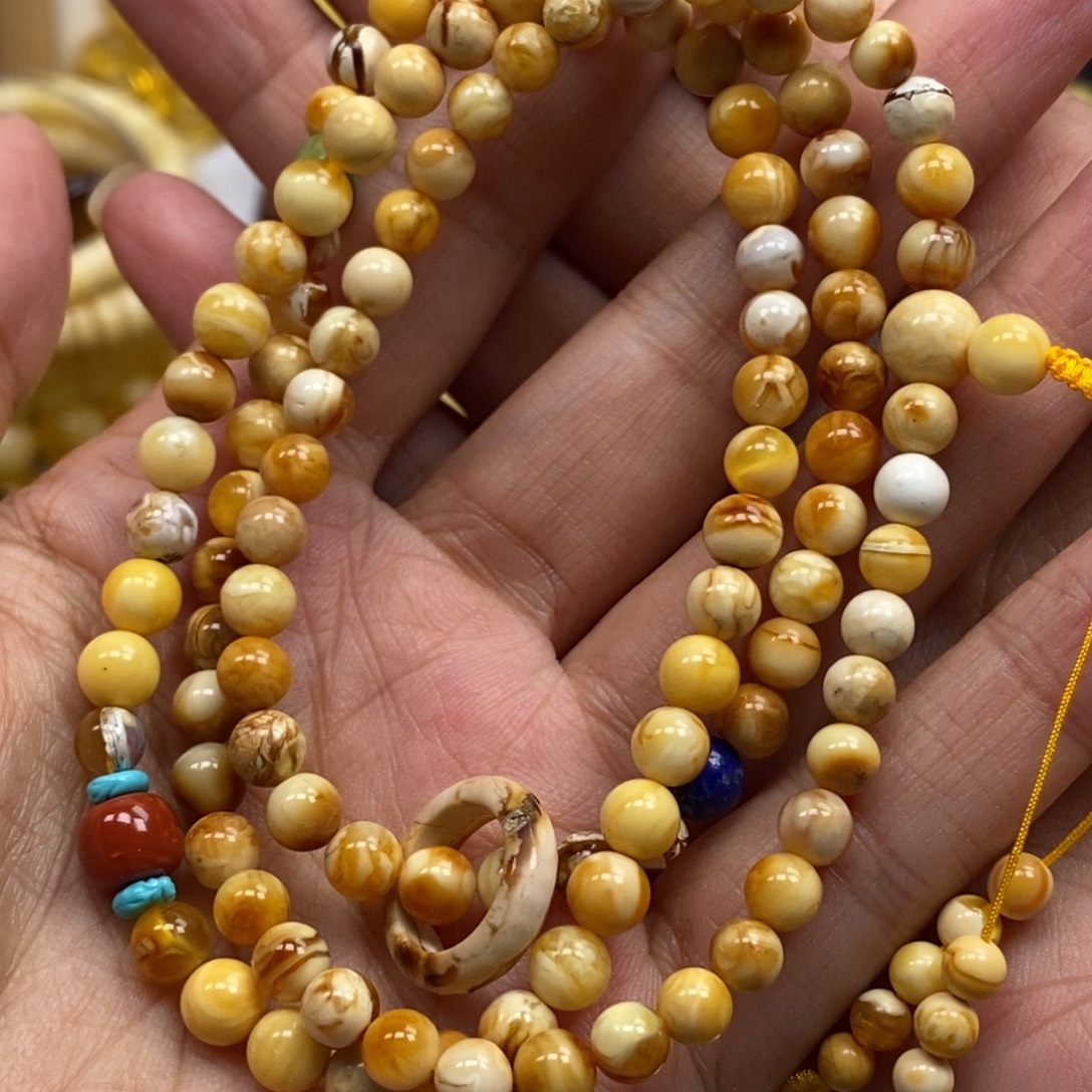 琥珀未镶嵌裸石蜜蜡