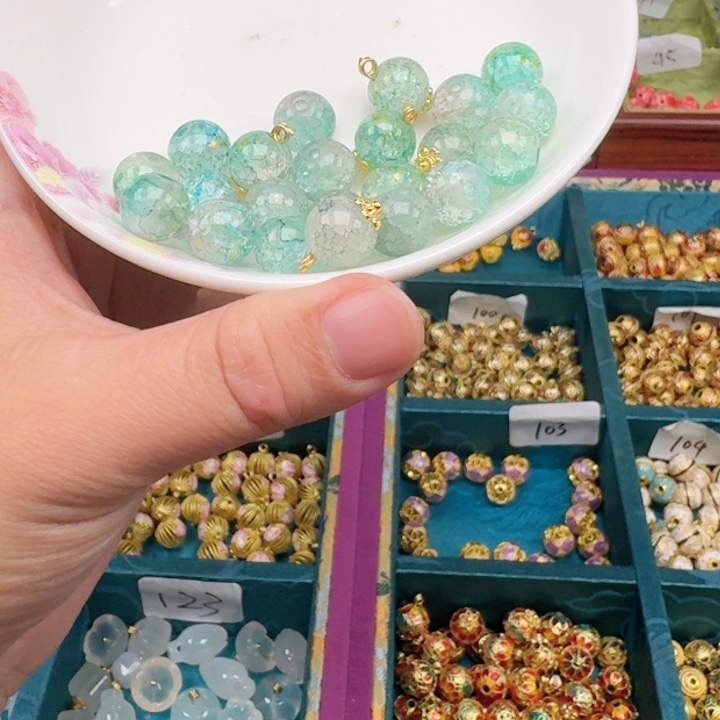 非遗传承手工圆珠扣