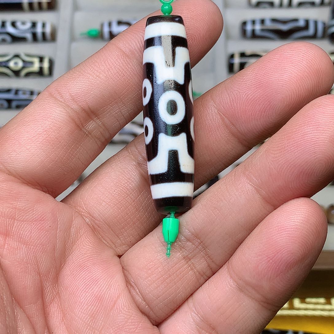 玛瑙/玉髓颈饰未镶嵌陈*震