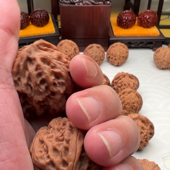 文玩核桃吊坠胖***苹果园狮子头