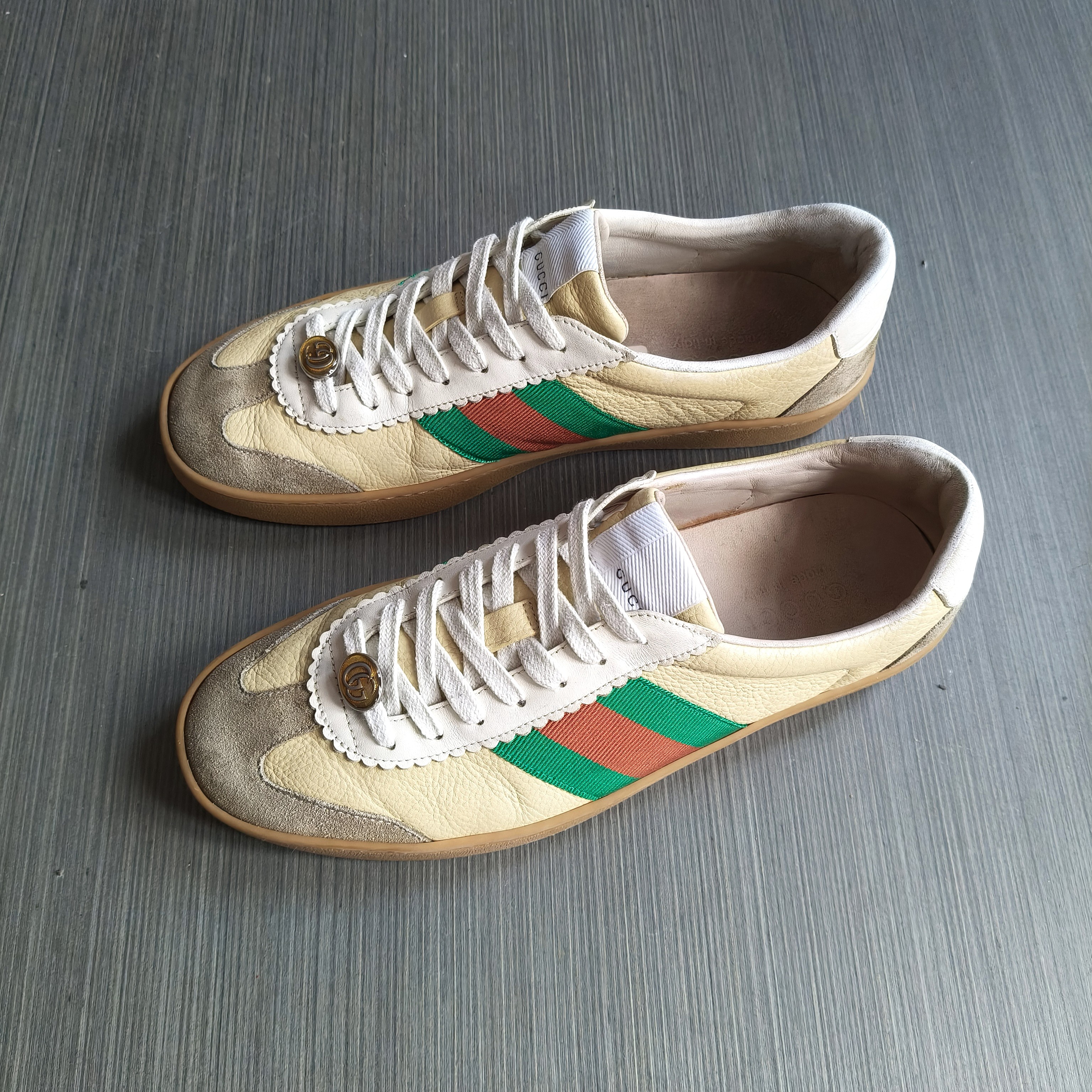95新 GUCCI/古驰 42码原盒/经典双G珐琅 红绿双色系带 低帮德训鞋