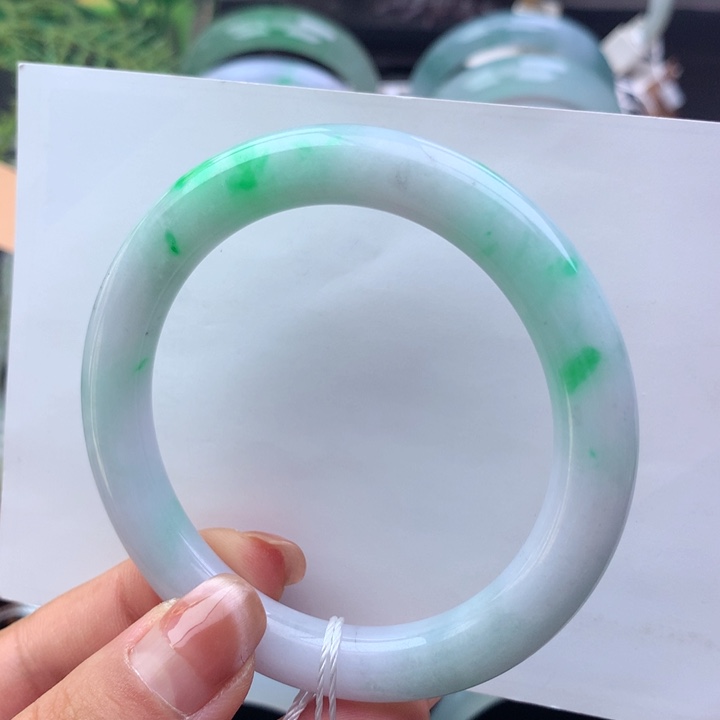 翡翠未镶嵌手镯天然翡翠手镯