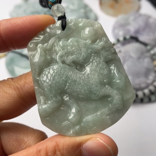 翡翠未镶嵌挂件翡翠