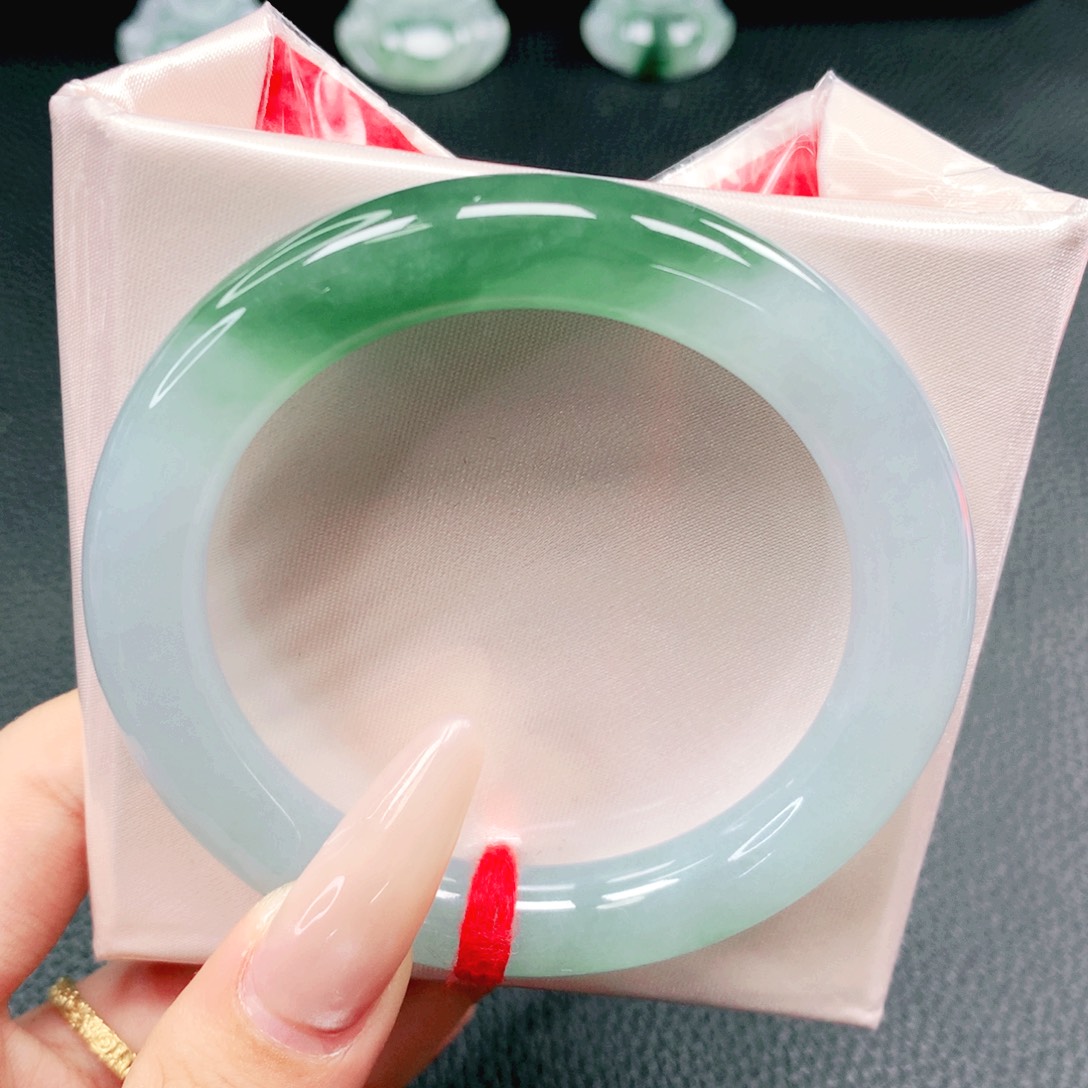 翡翠未镶嵌手镯55