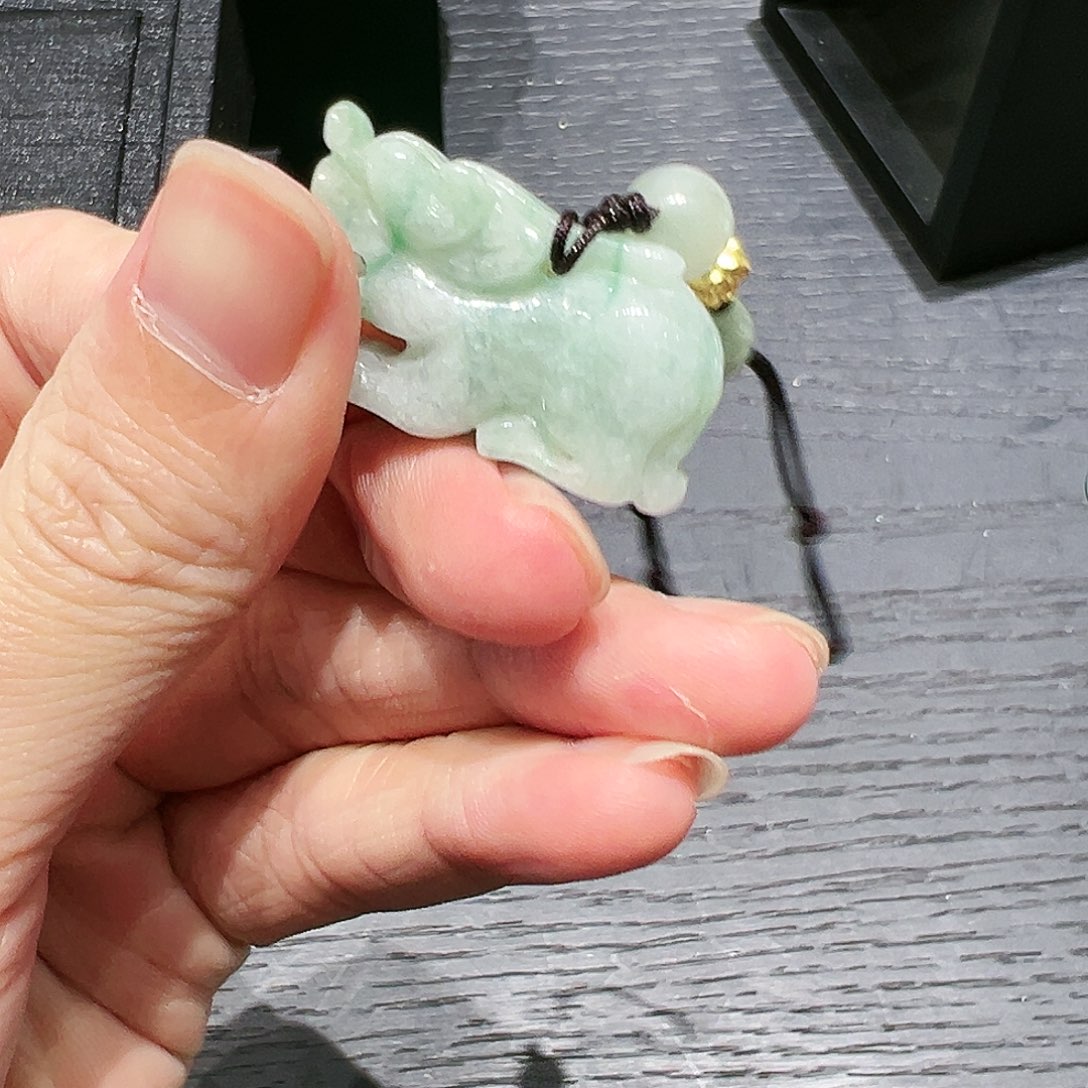 翡翠颈饰未镶嵌挂件