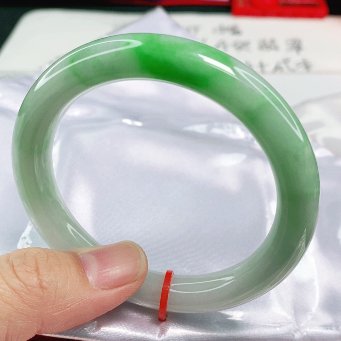 未镶嵌手镯翡翠56.5圈口圆条