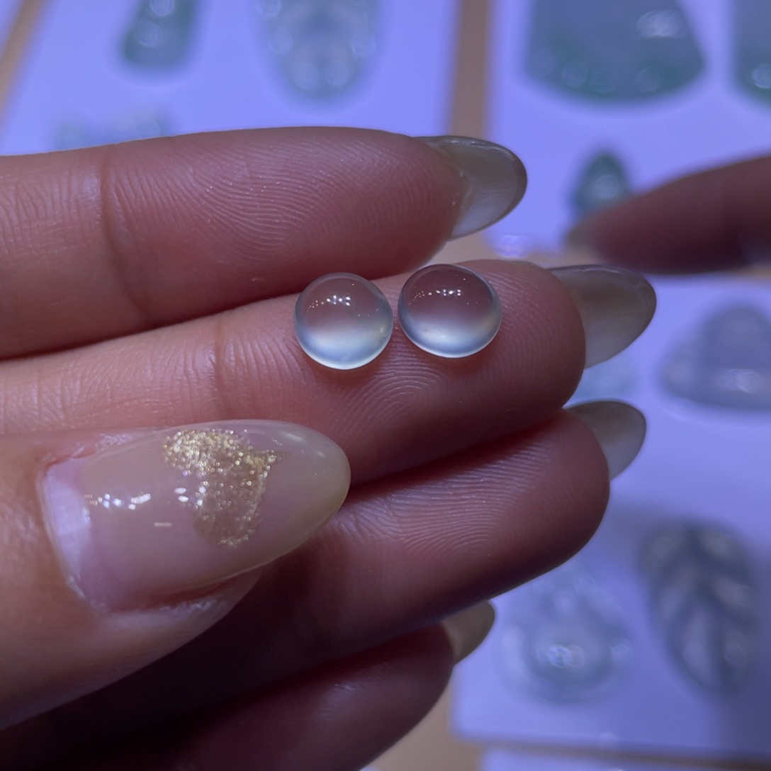 翡翠颈饰未镶嵌蛋