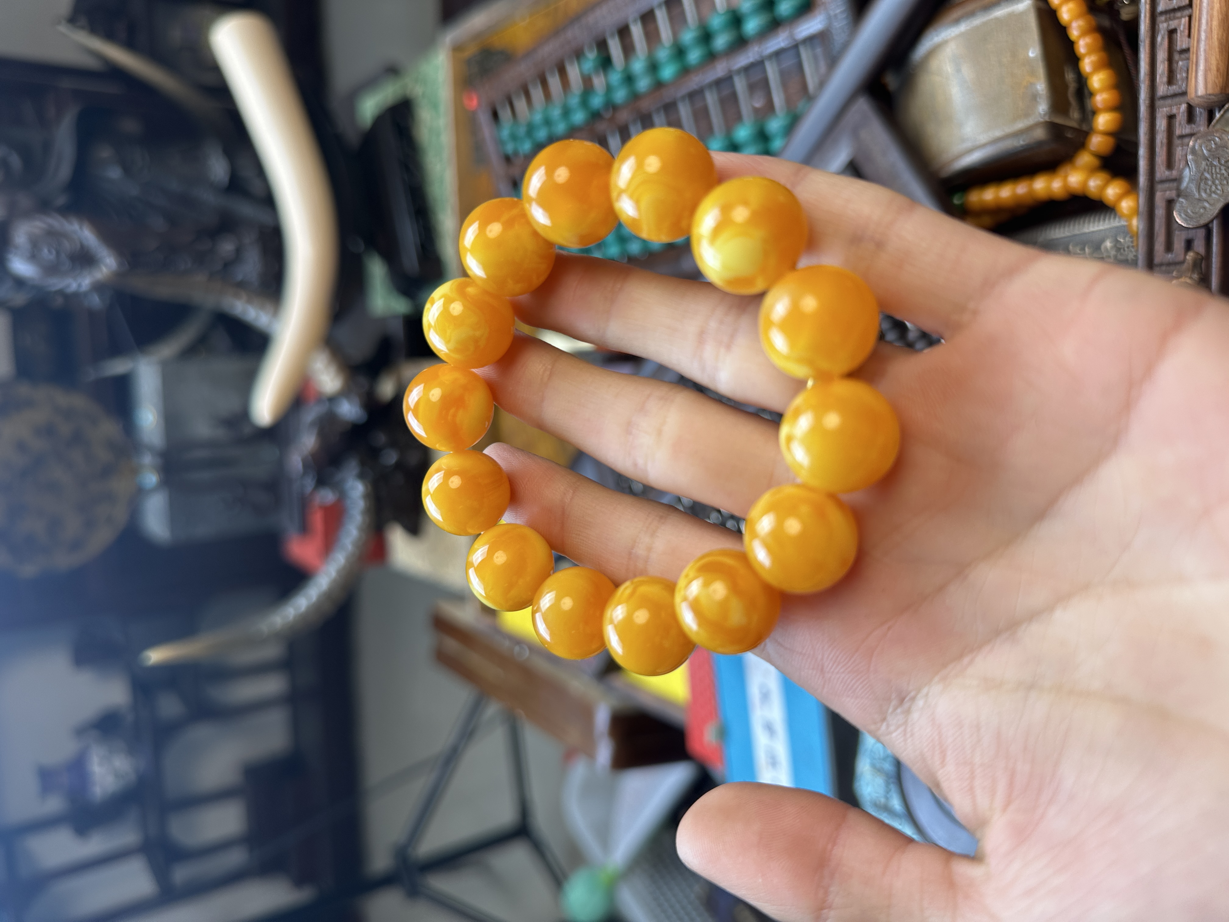 【闪购商品】天然原矿鸡油黄手串