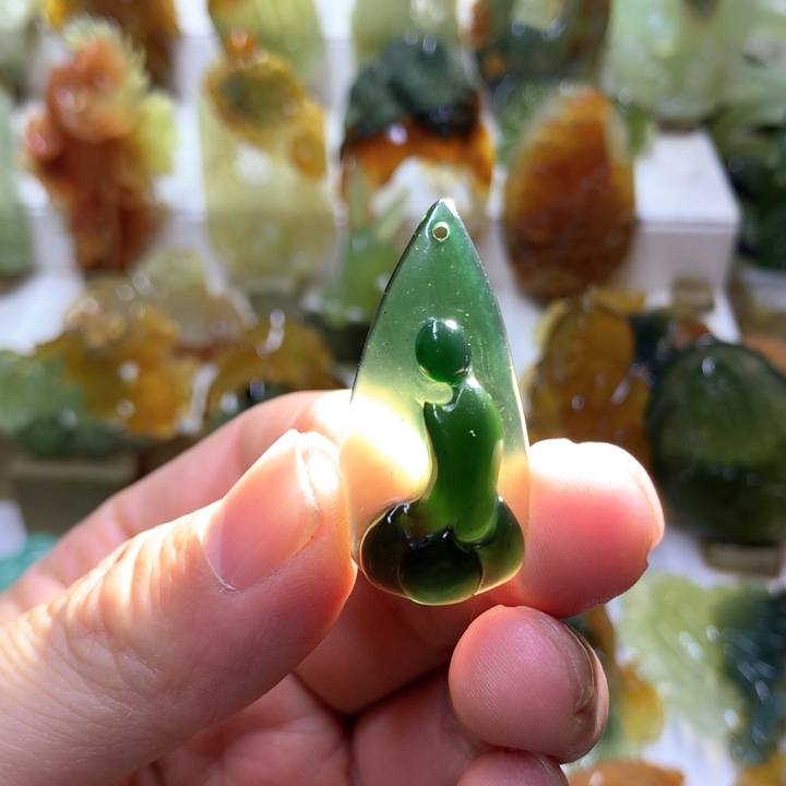 蛇纹石玉珠宝半成品未镶嵌