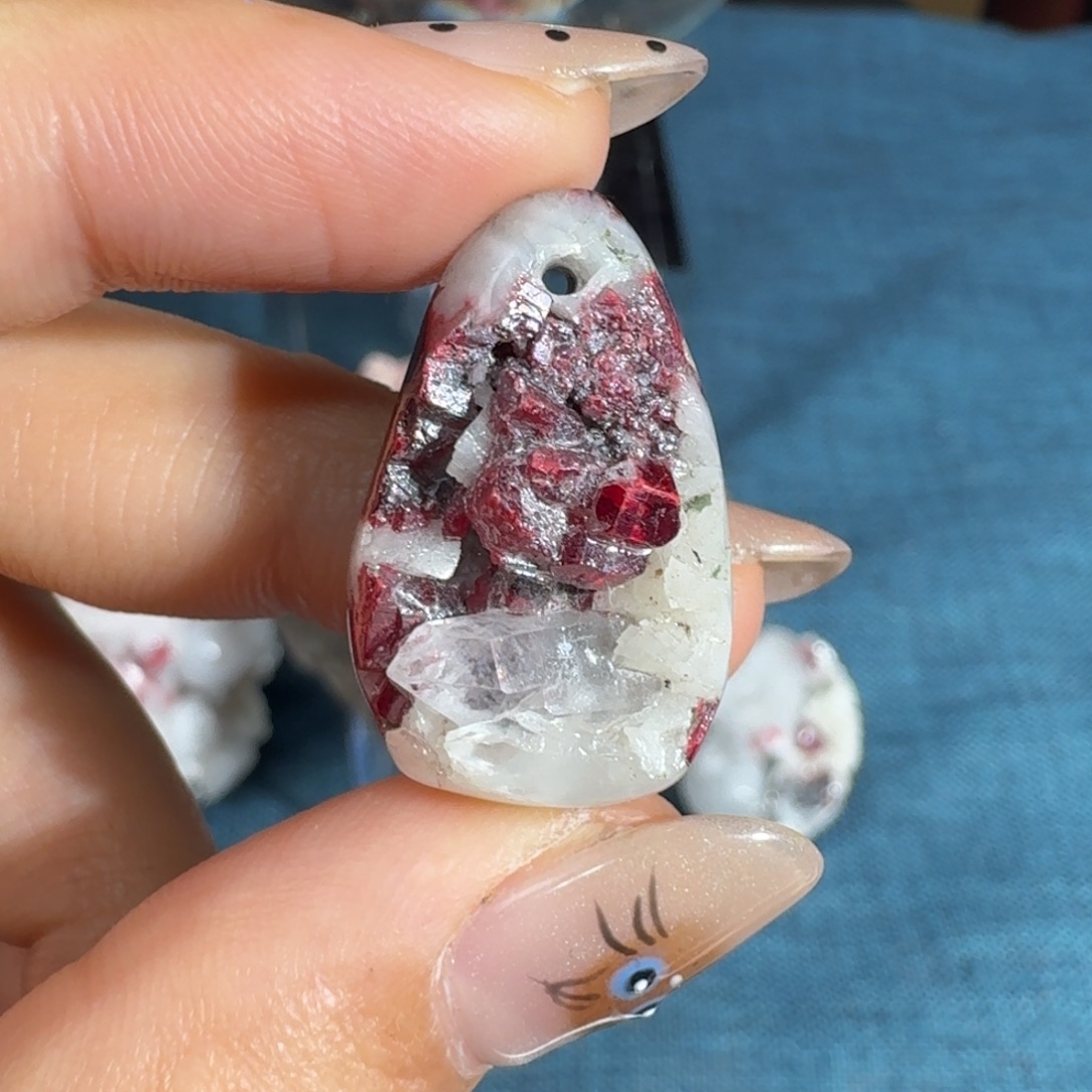 小***莹天然辰砂天然朱砂