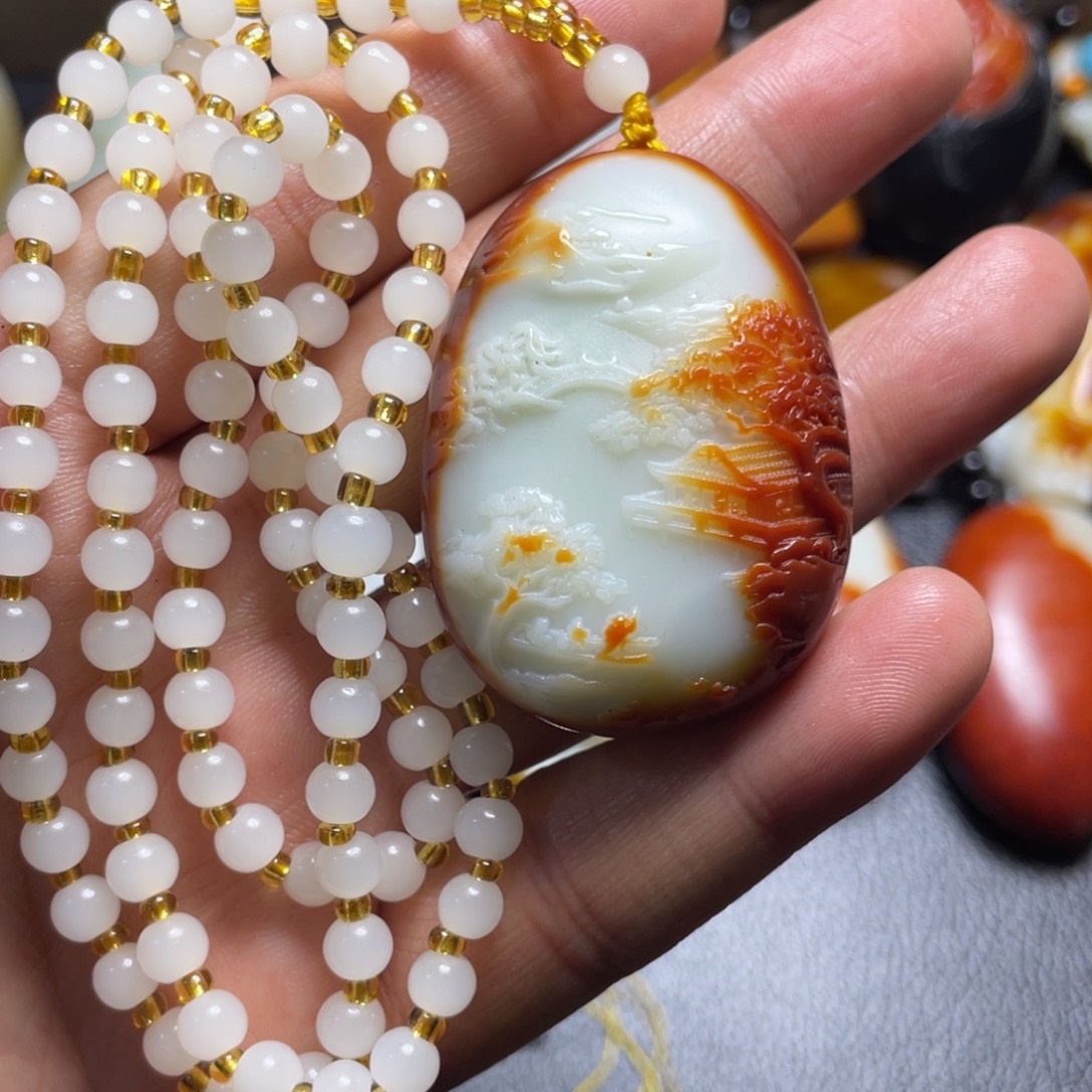 和田玉未镶嵌颈饰