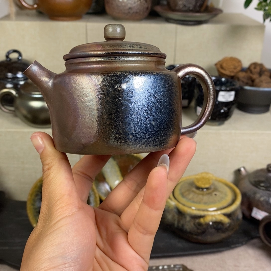 記***&建水紫陶柴烧茶壶，微微瑕