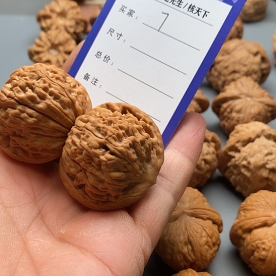 文玩核桃把件落**絮莲花