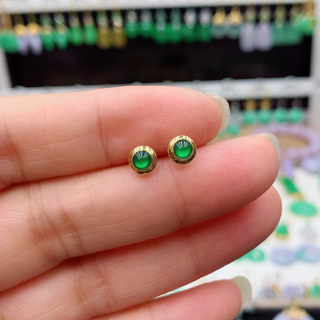 翡翠耳饰18K金镶嵌的