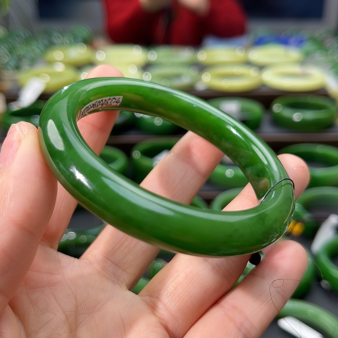 和田玉（碧玉）手镯未镶嵌