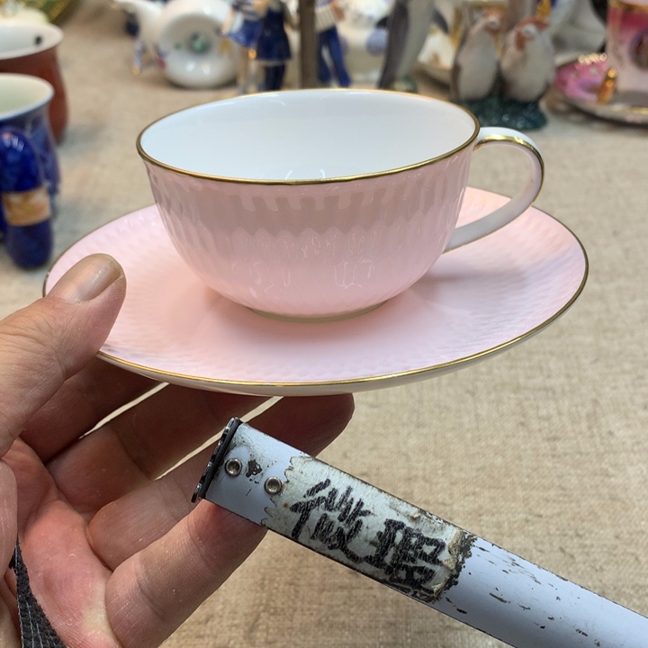 金瓷阁家的美丽瓷器