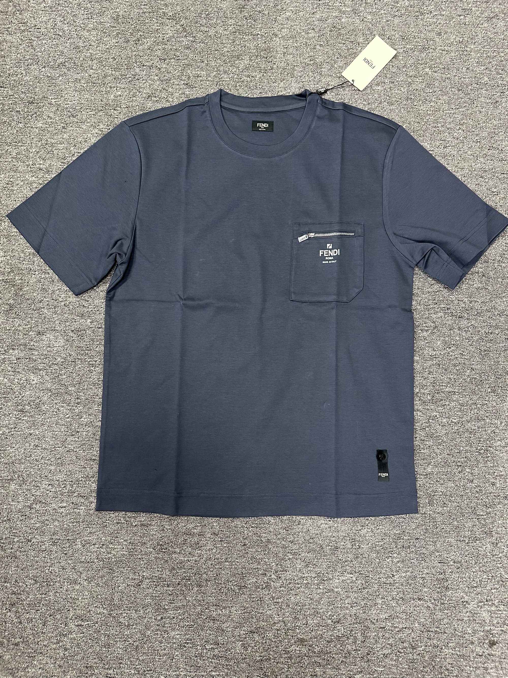 未使用 FENDI/芬迪 全新FENDI芬迪左胸口袋拉链短袖