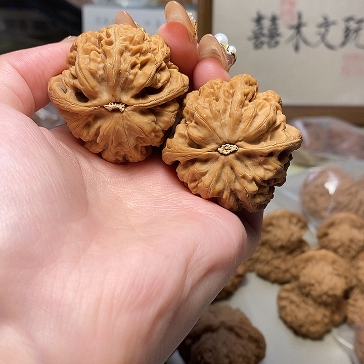 吊坠文玩核桃42粗筋