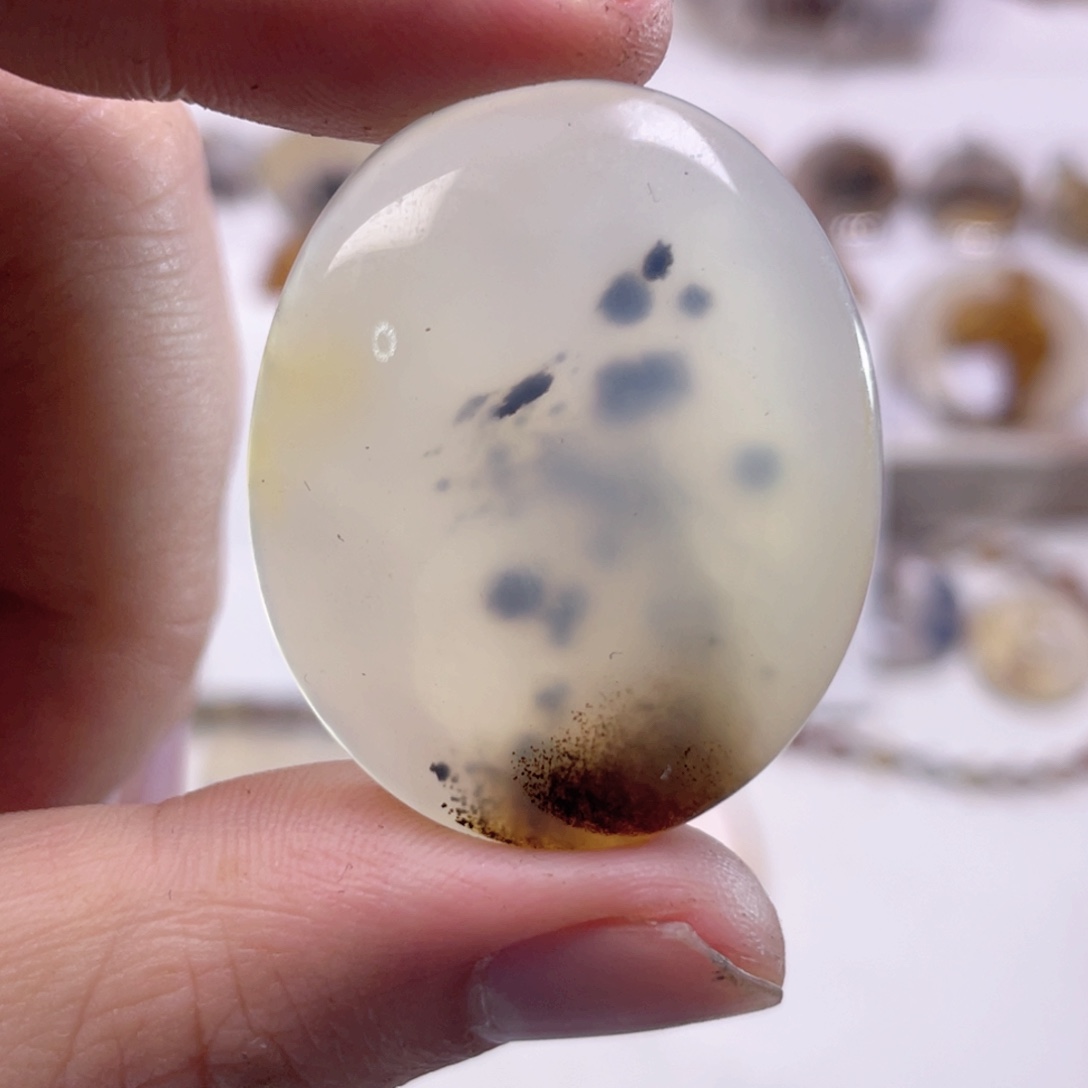 玛瑙/玉髓未镶嵌珠宝奇石