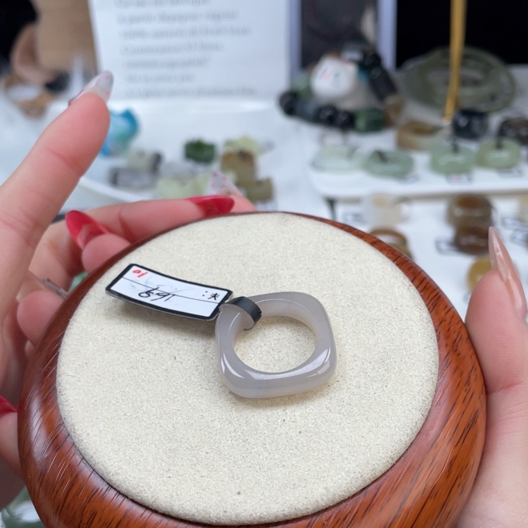 和田玉未镶嵌戒指O5藕粉方圆17.1