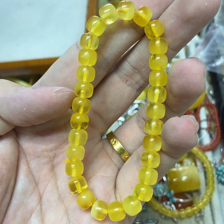 未镶嵌蜜蜡裸石多样性发货