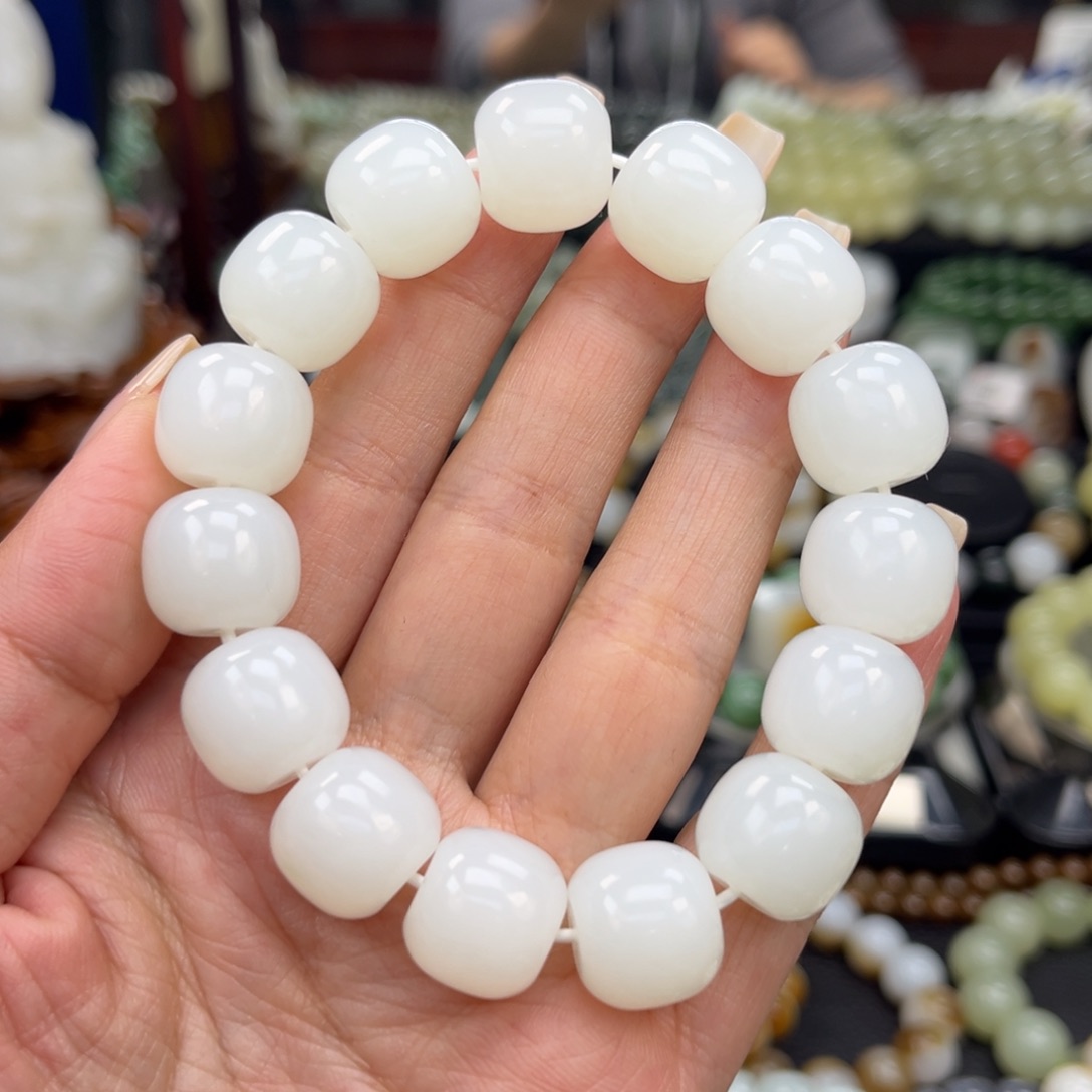 和田玉手串未镶嵌隐*