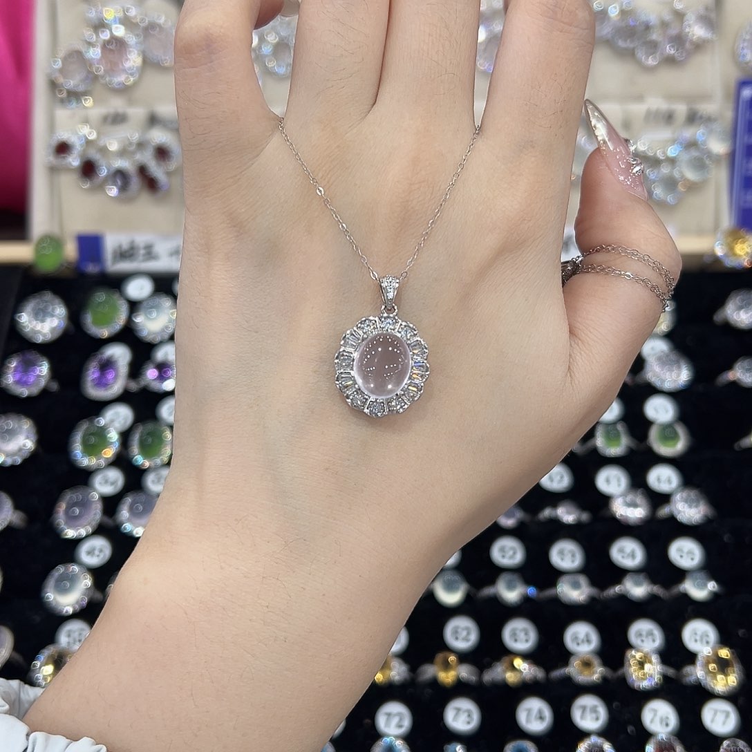 银S925镶嵌颈饰芙蓉石