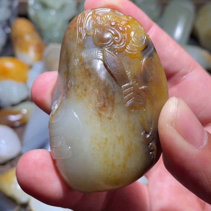 和田玉未镶嵌挂件