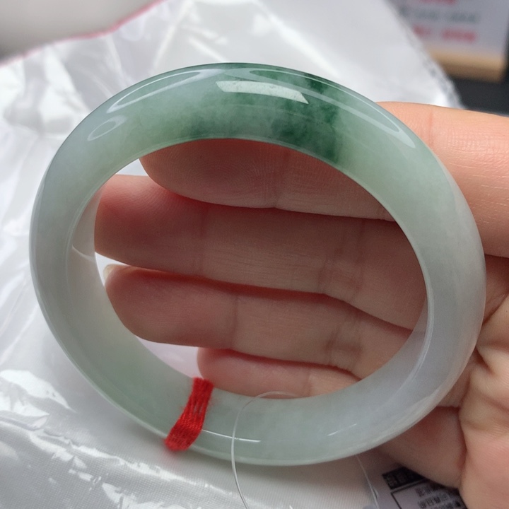 翡翠手镯未镶嵌55555656