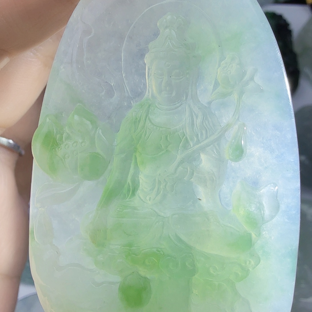 翡翠颈饰未镶嵌大势至
