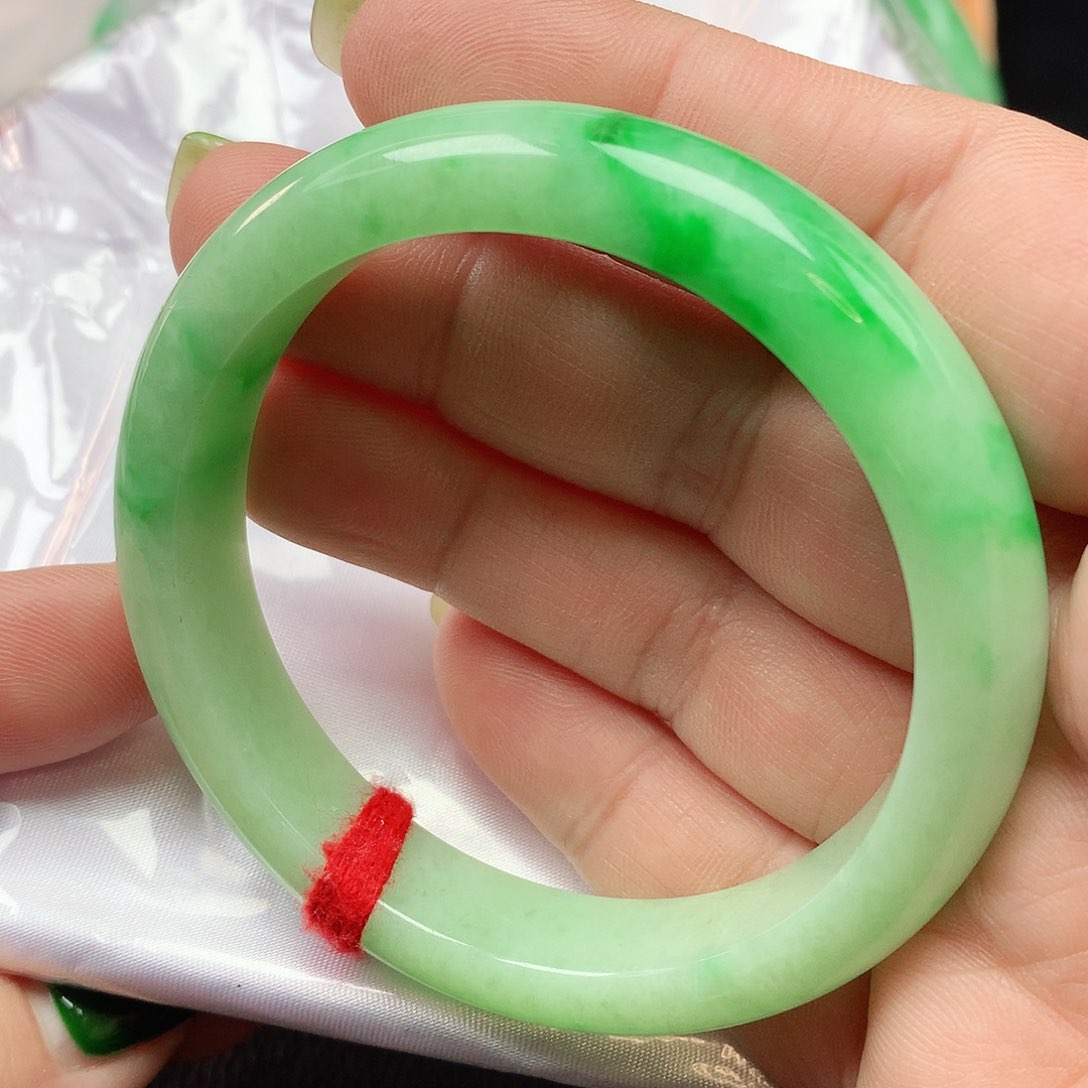 翡翠未镶嵌手镯正圈882420