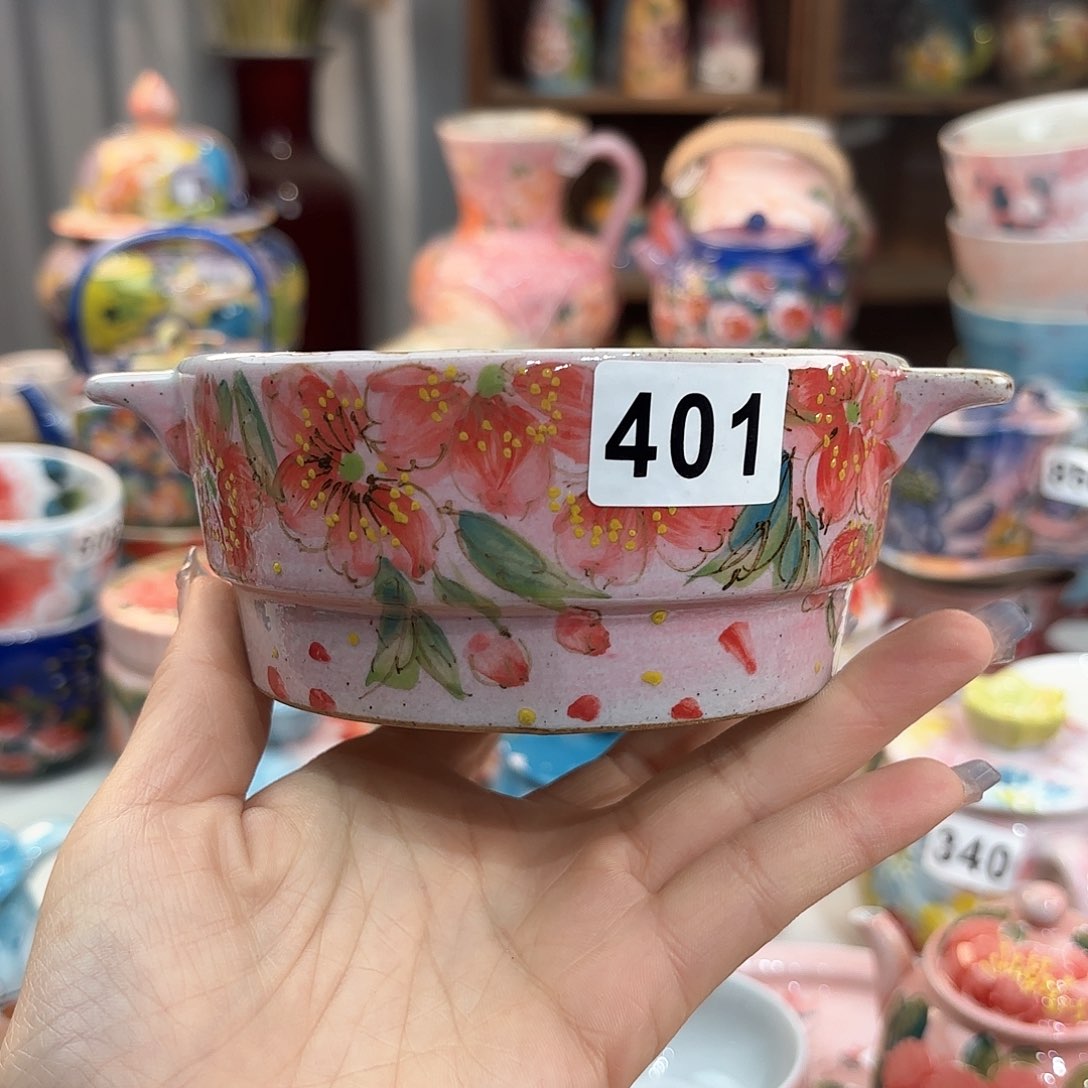 瓷片在这个充满生机