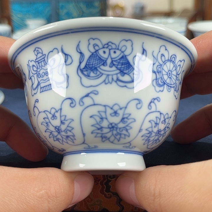 景德镇手绘青花淡描