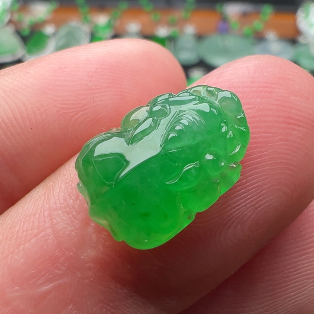 翡翠颈饰未镶嵌貔貅14.3