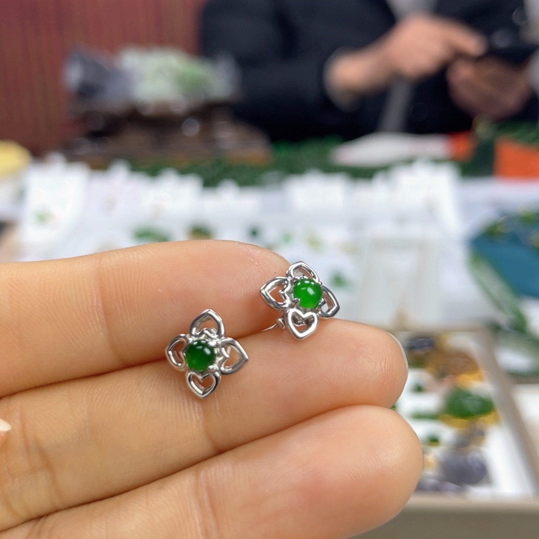 翡翠耳饰银S925镶嵌翡翠