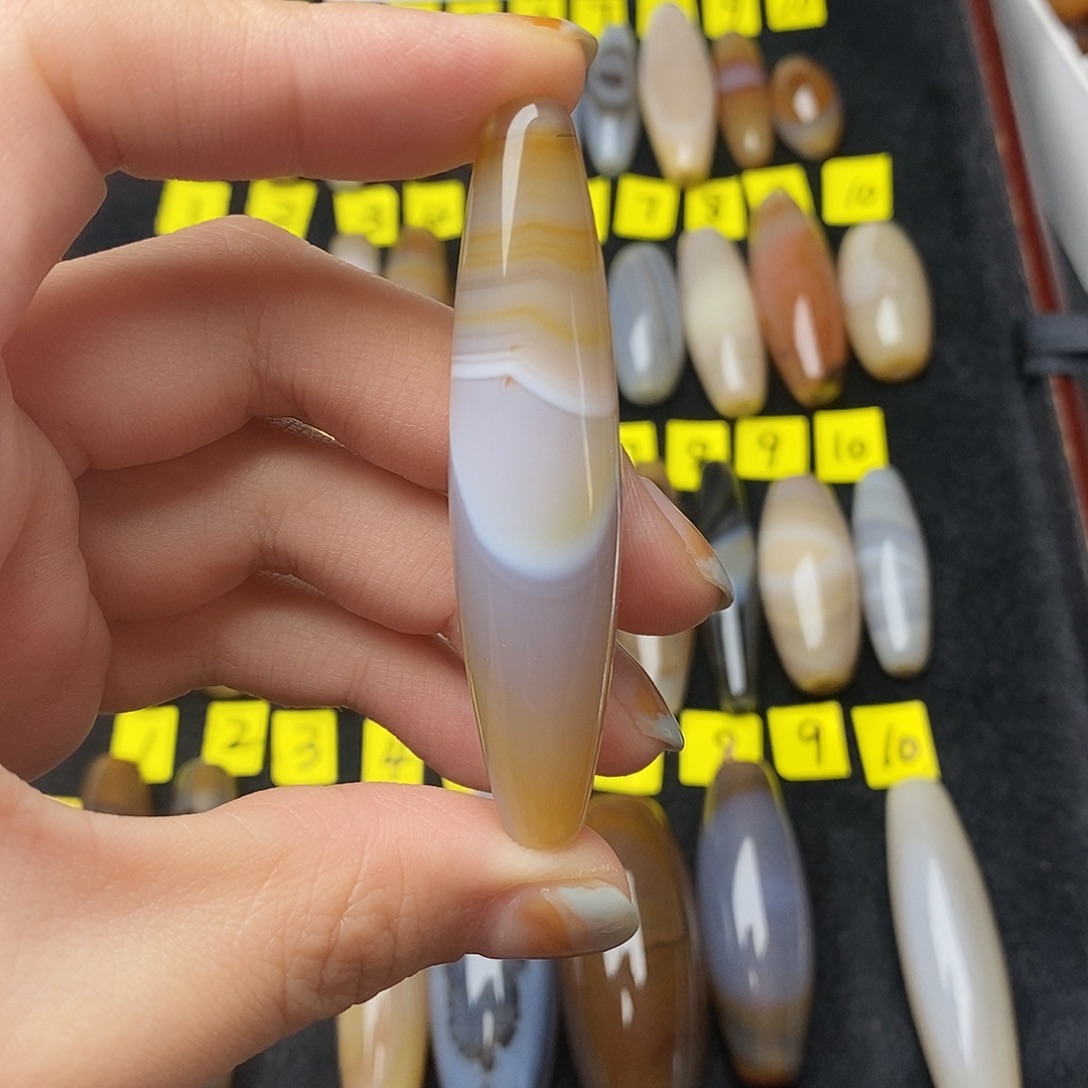 常***c玛瑙/玉髓未镶嵌颈饰