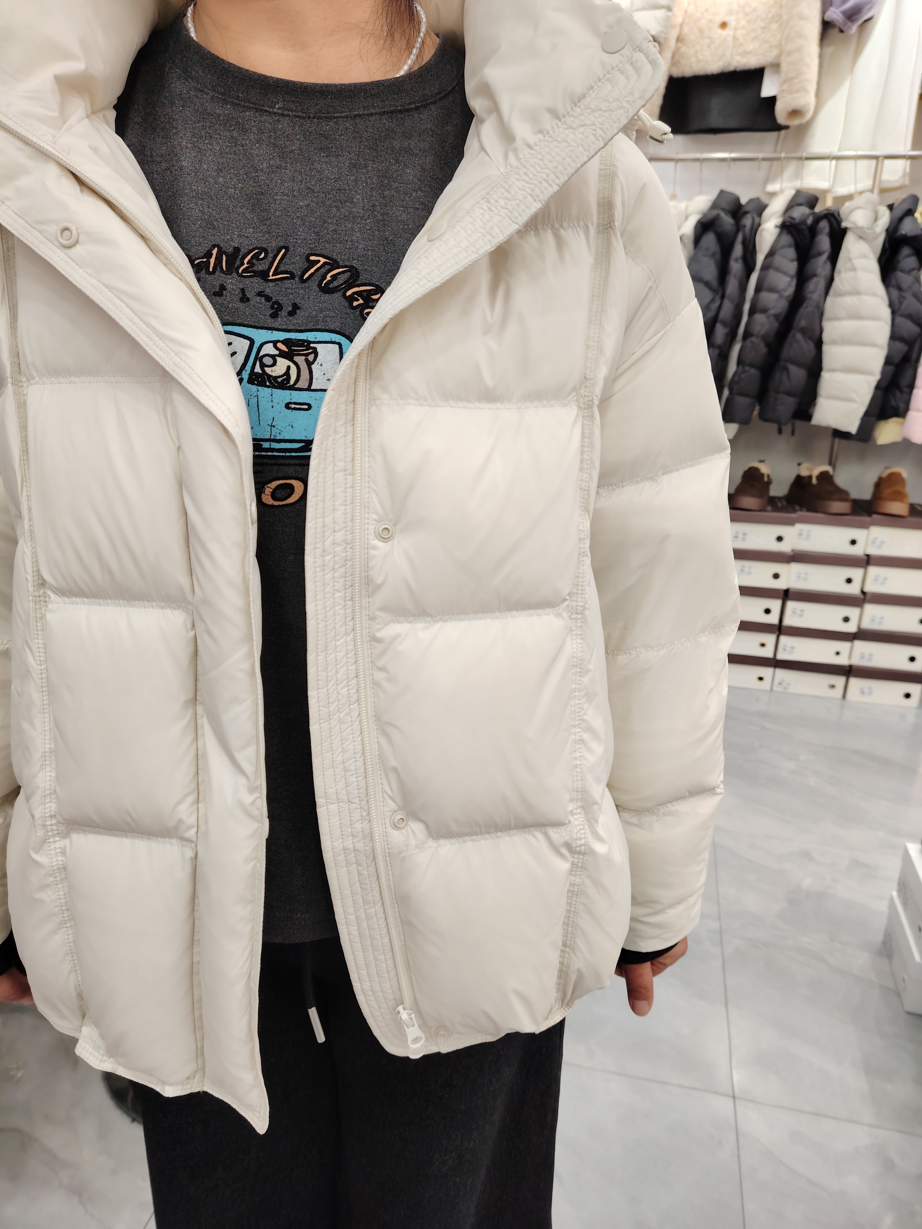 香港一诺7123初雪白鸭绒连帽加厚保暖短款质保三年