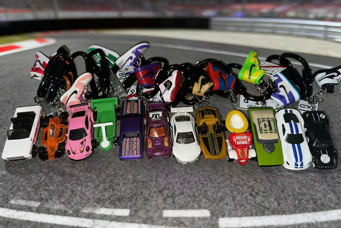 纯手工DIY正版风火轮钥匙扣